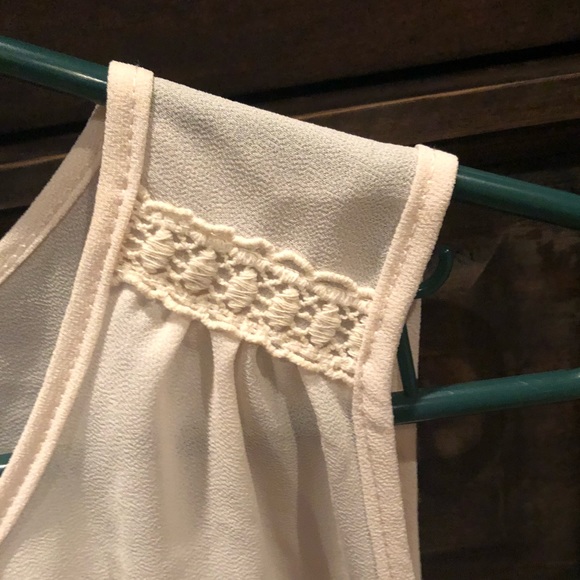 Tank - Picture 3 of 4